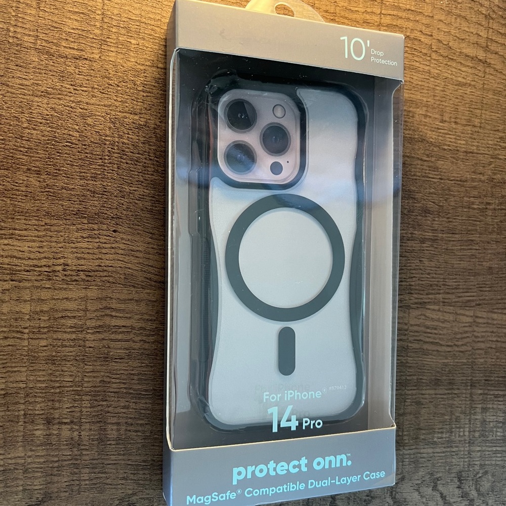 iPhone 14 Pro case